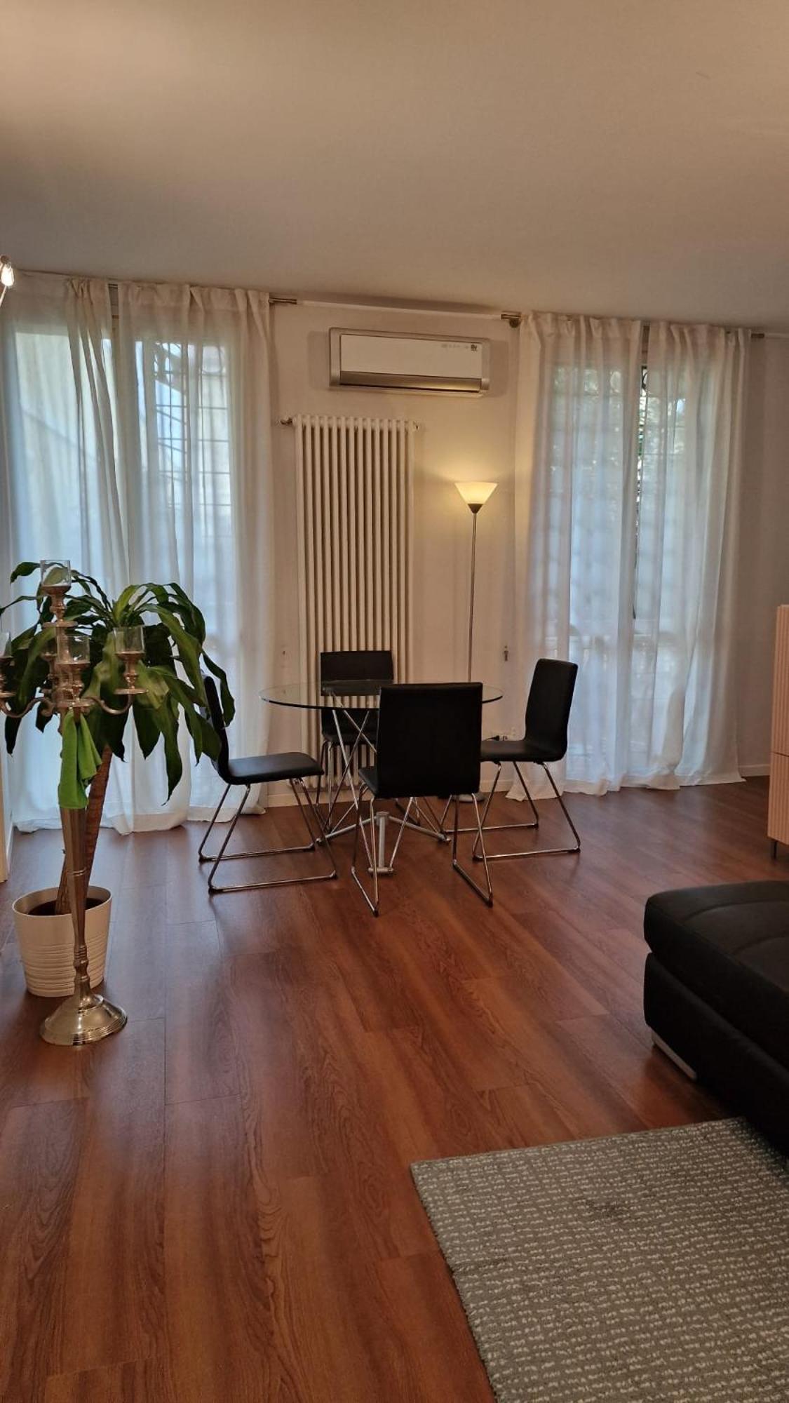 Appartamento La Corte In Centro Rimini Exterior foto
